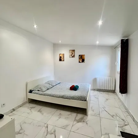 Chemin De Fer Apartamento *